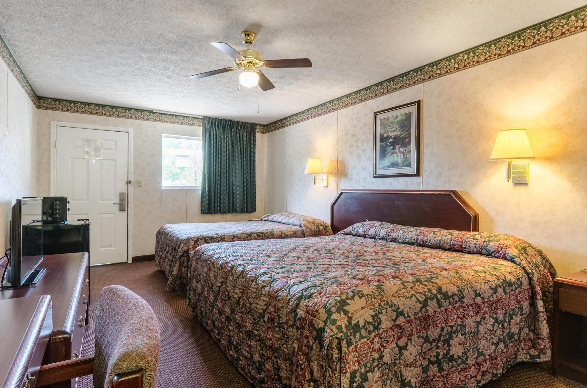 Deerfield Inn Parsons 외부 사진