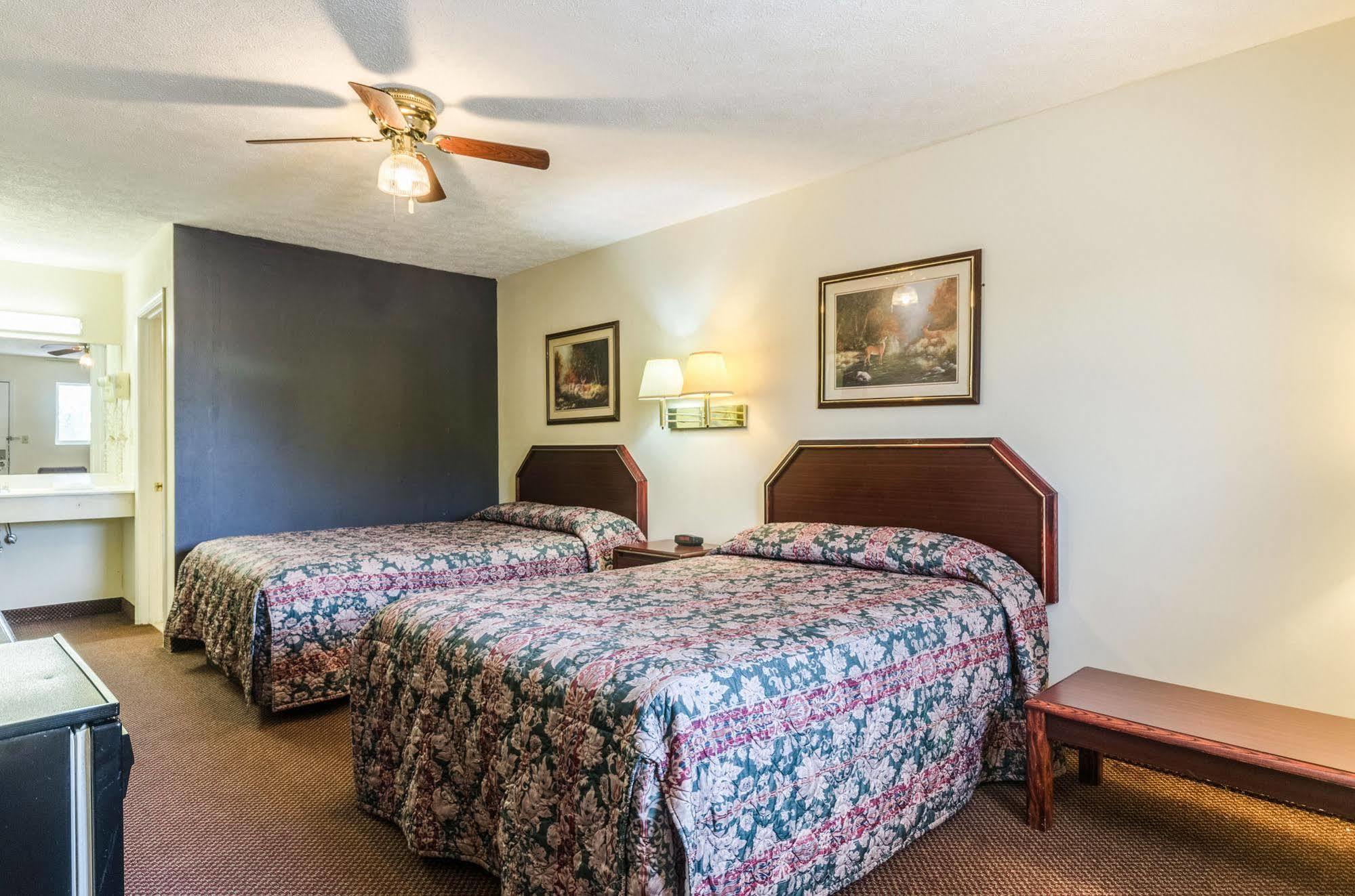 Deerfield Inn Parsons 외부 사진